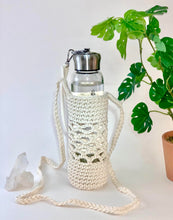 Load image into Gallery viewer, Eco-Friendly Crochet Bottle Carrier